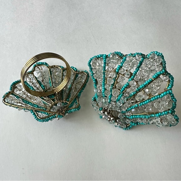 Seashell beaded napkin rings gold hardware teal clear plastic beads wire wrap - Picture 3 of 10